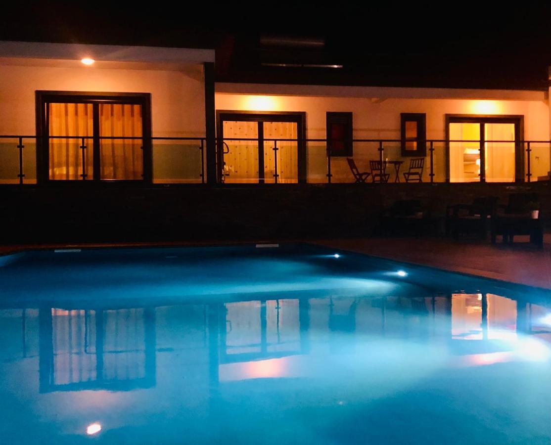 Quinta Do Portal Guest House Bespeira Luaran gambar