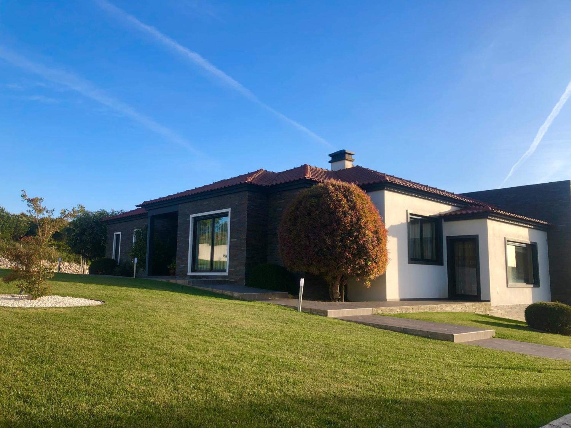 Quinta Do Portal Guest House Bespeira Luaran gambar